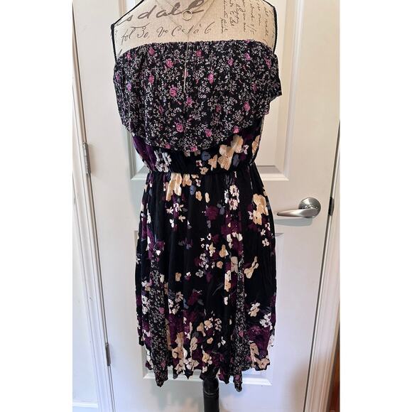 Urban Outfitters Kimchi Blue sz L Black Floral Strapless Jersey Dress - Picture 1 of 5